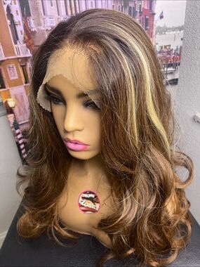 Women’s Lace Front Wig - Brown with Blonde Highlights